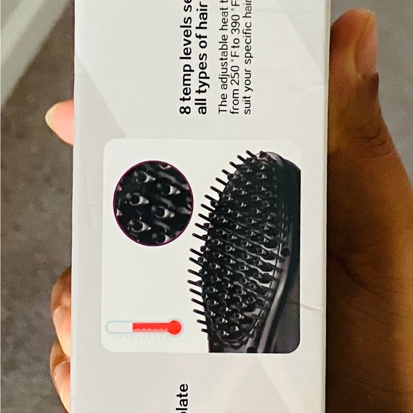 Hair Straightening Brush - Picture 2 of 3